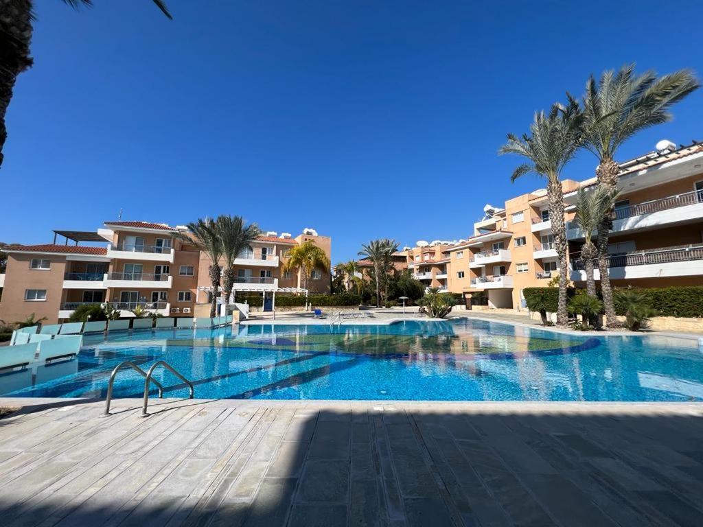 Casa Del Sol Townhouse In Iris Village Paphos Extérieur photo