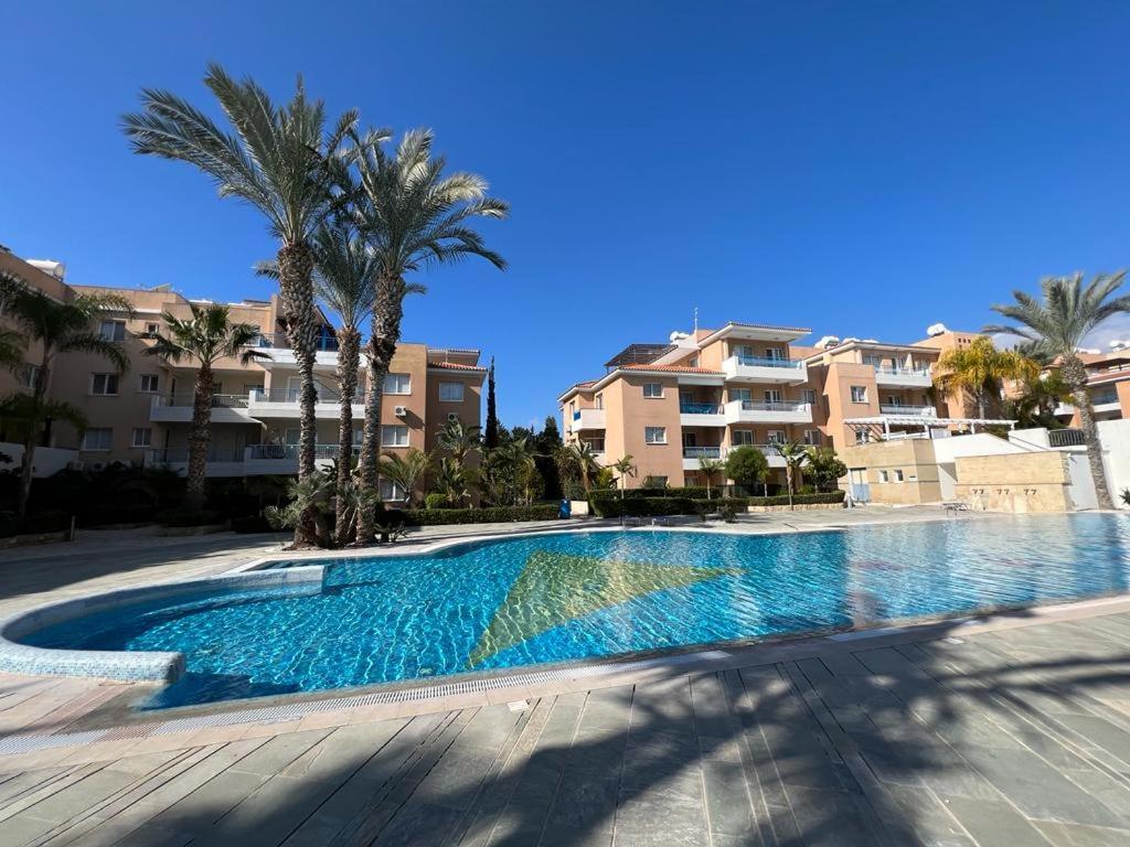 Casa Del Sol Townhouse In Iris Village Paphos Extérieur photo