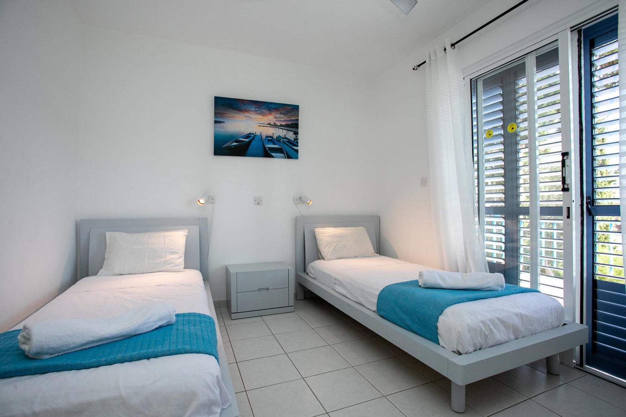 Casa Del Sol Townhouse In Iris Village Paphos Extérieur photo