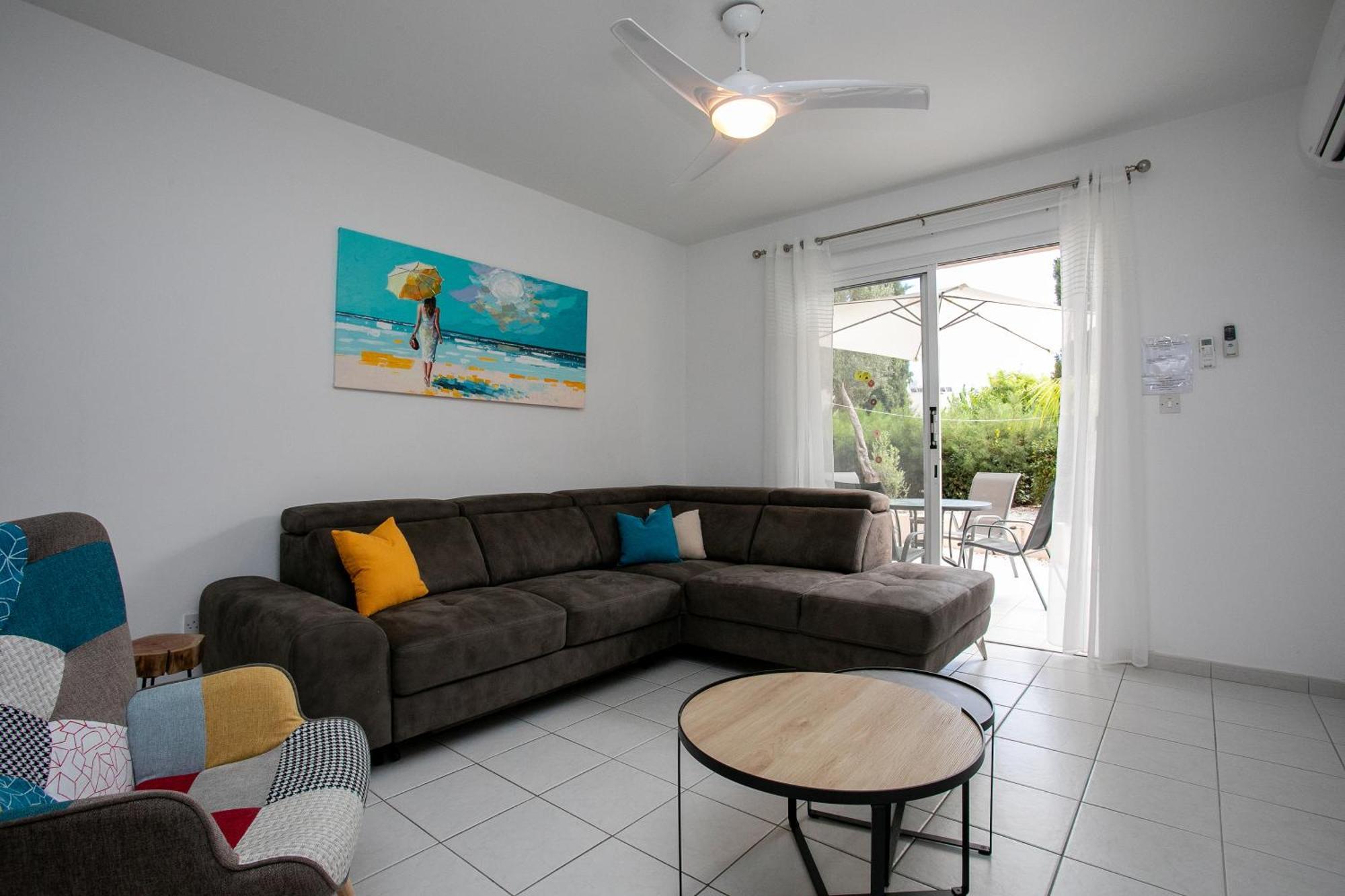 Casa Del Sol Townhouse In Iris Village Paphos Extérieur photo