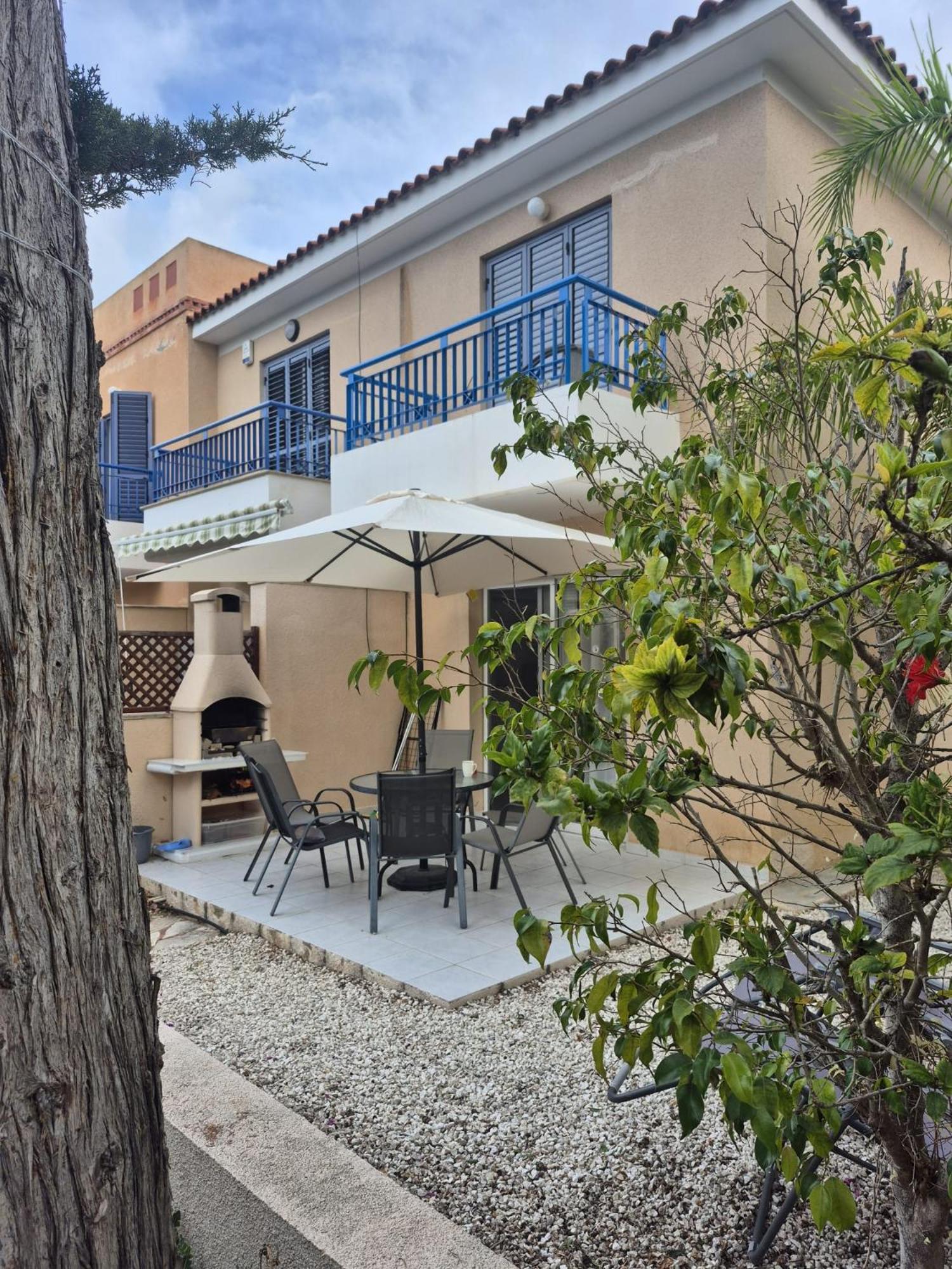 Casa Del Sol Townhouse In Iris Village Paphos Extérieur photo